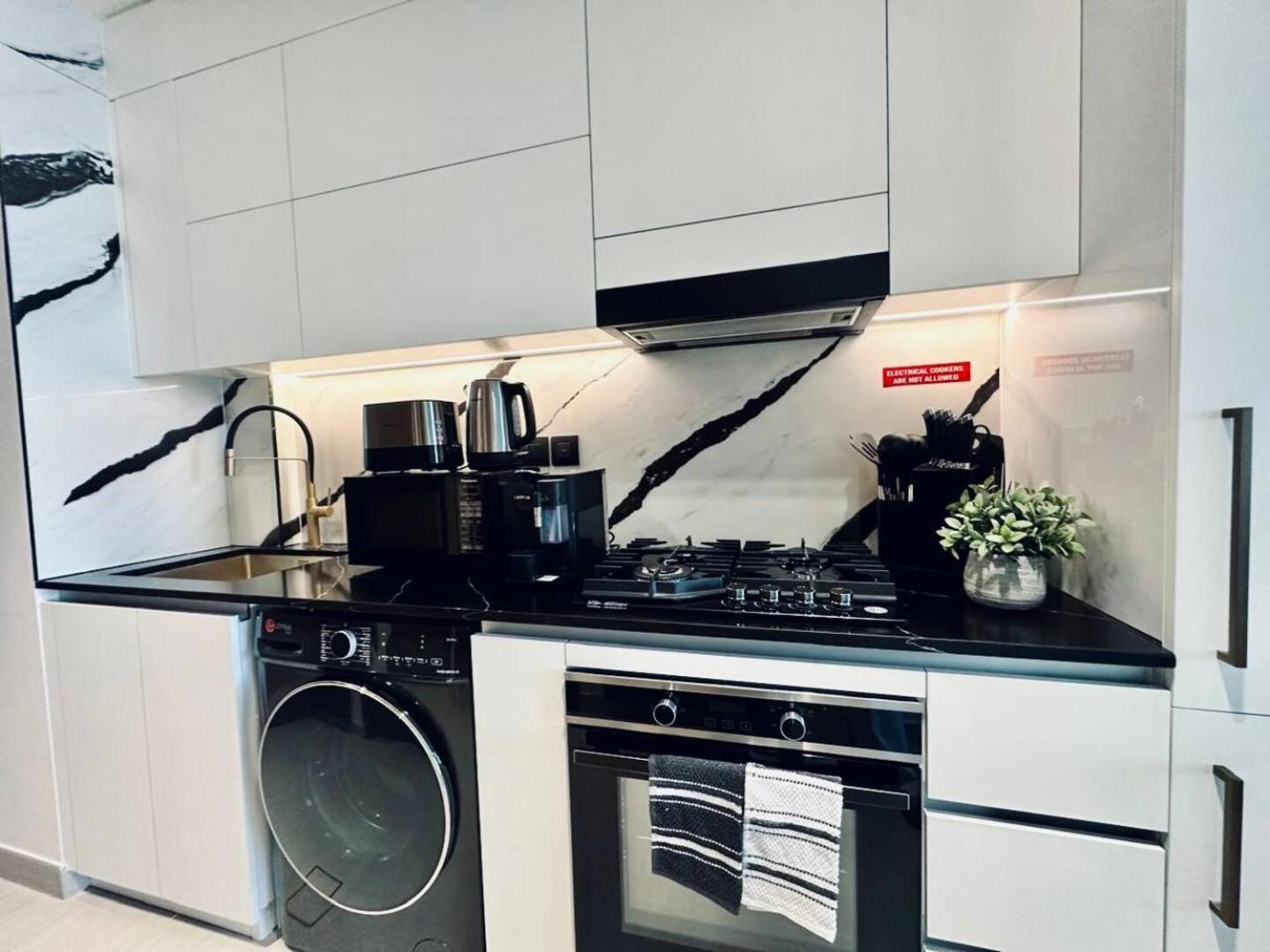 Elegant Canal View Business Bay Apartment Dubai